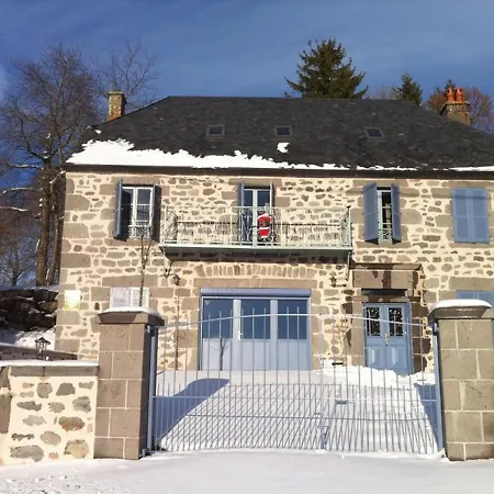Maison De Caractere Renovee Avec Cheminee, Terrasse, Jardin Et Acces Aux Stations De Et Sites Naturels - Fr-1-742-480 Cezens