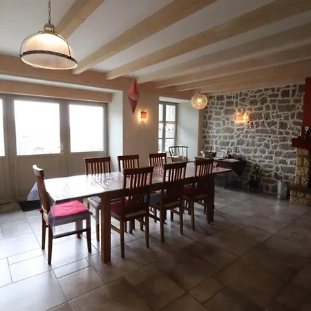 Holiday home Maison De Caractere Renovee Avec Cheminee, Terrasse, Jardin Et Acces Aux Stations De Et Sites Naturels - Fr-1-742-480