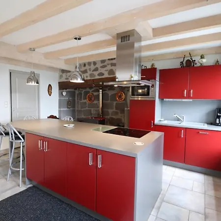 Holiday home Maison De Caractere Renovee Avec Cheminee, Terrasse, Jardin Et Acces Aux Stations De Et Sites Naturels - Fr-1-742-480 *